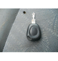 Pare choc arriere RENAULT MEGANE 1
