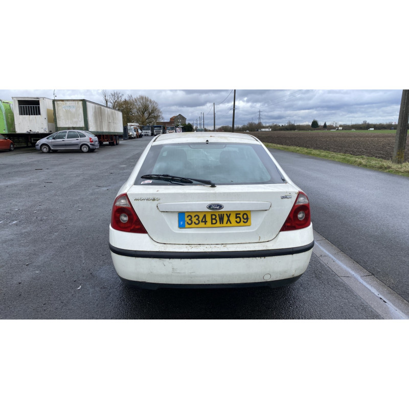 Vitre avant gauche FORD MONDEO 2 Photo n°9