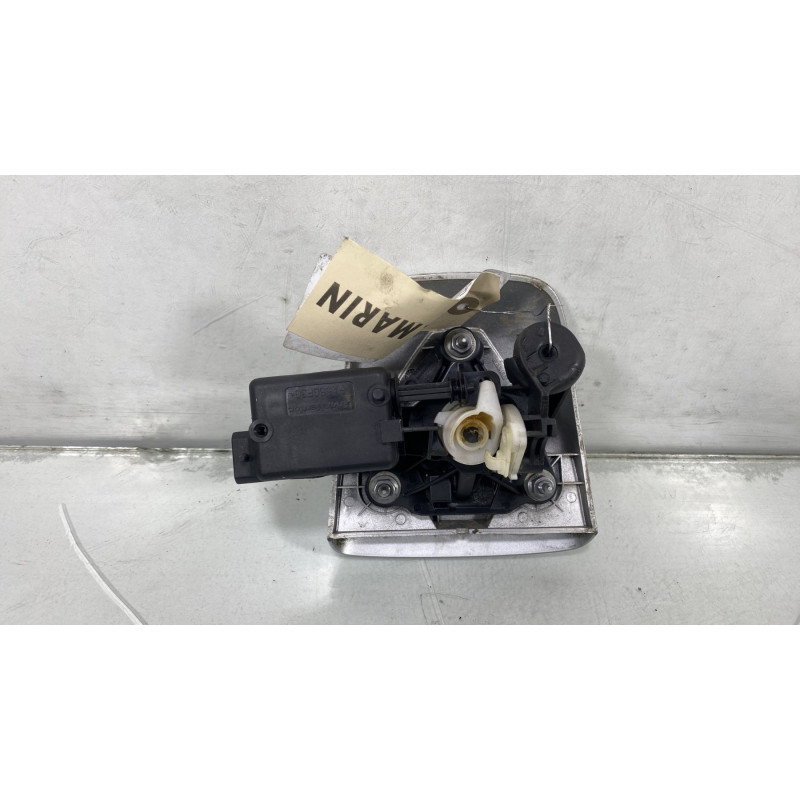 Bouton de coffre RENAULT CLIO 2 CAMPUS Photo n°2