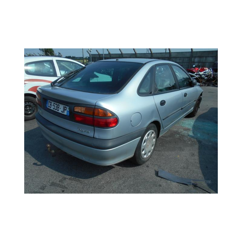 Cric (Ensemble depannage) RENAULT LAGUNA 1 Photo n°10