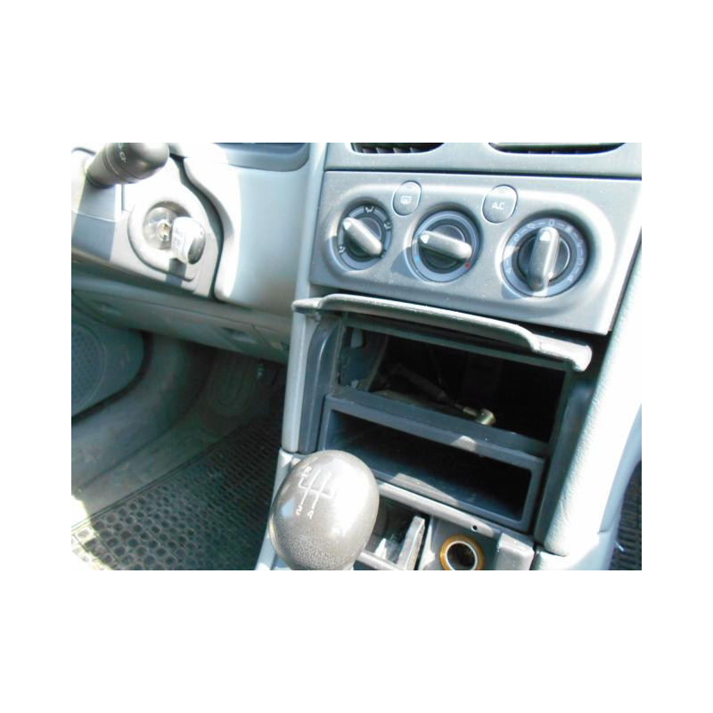 Cric (Ensemble depannage) RENAULT LAGUNA 1 Photo n°12