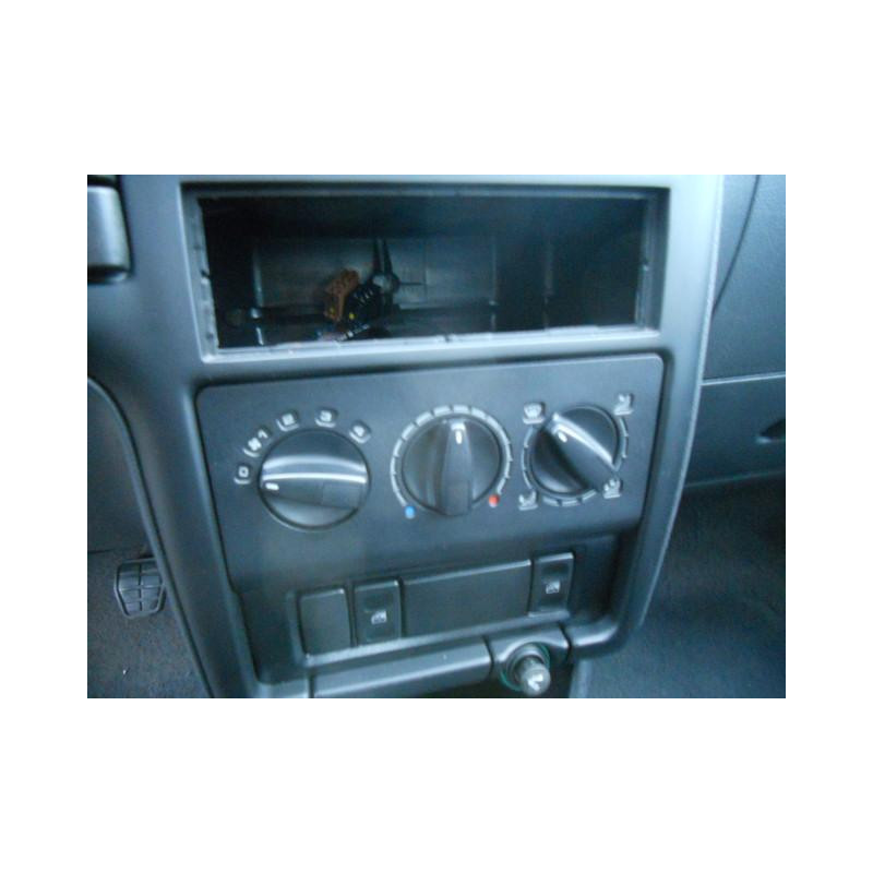 Cremaillere assistee VOLKSWAGEN POLO 3 Photo n°17