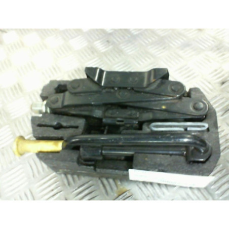 Cric (Ensemble depannage) RENAULT LAGUNA 1 Photo n°9