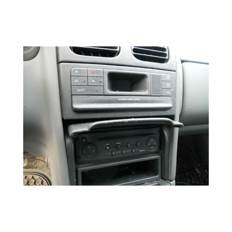 Cric (Ensemble depannage) RENAULT LAGUNA 1 Photo n°15