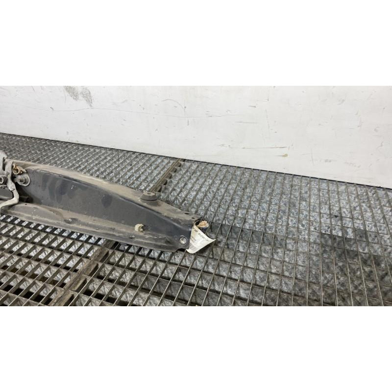 Traverse superieure CITROEN XSARA PICASSO Photo n°4
