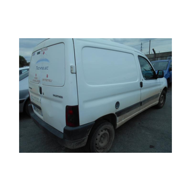 Pare choc arriere PEUGEOT PARTNER 1 Photo n°13