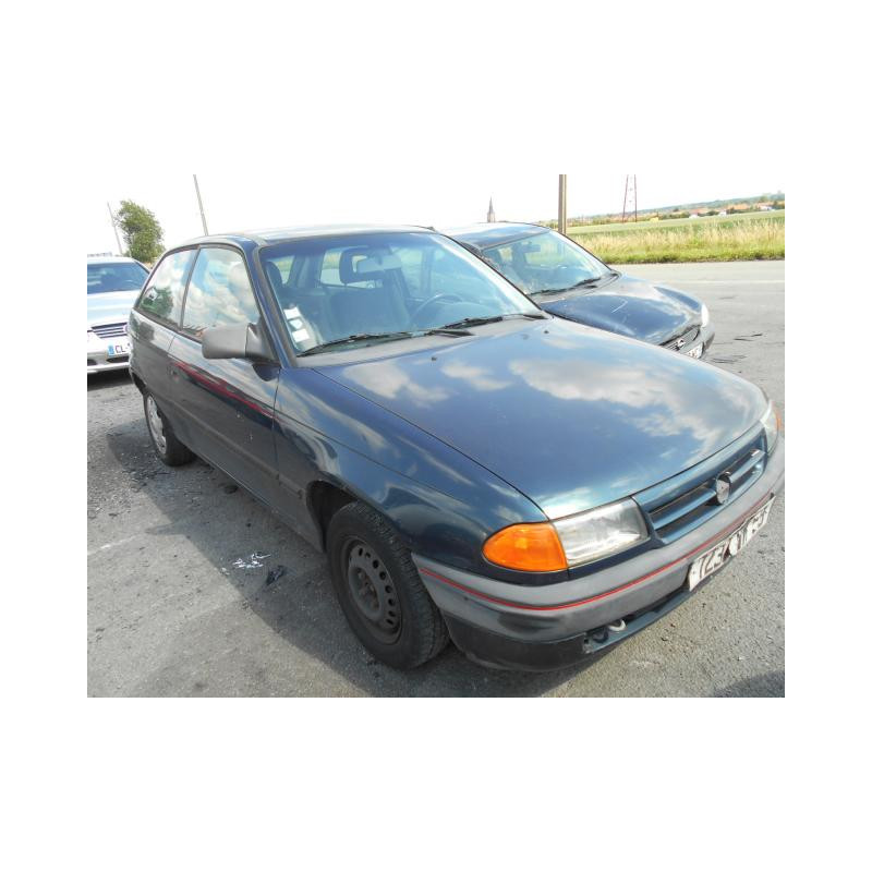 Pare choc arriere OPEL ASTRA F Photo n°11
