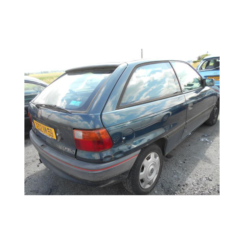 Pare choc arriere OPEL ASTRA F Photo n°12