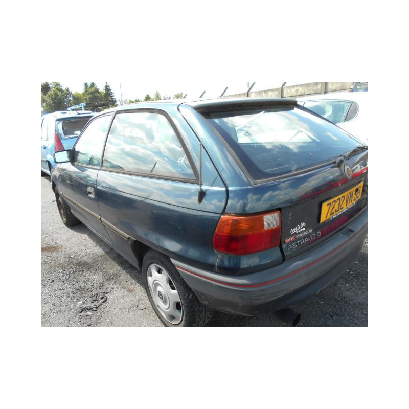 Pare choc arriere OPEL ASTRA F Photo n°13