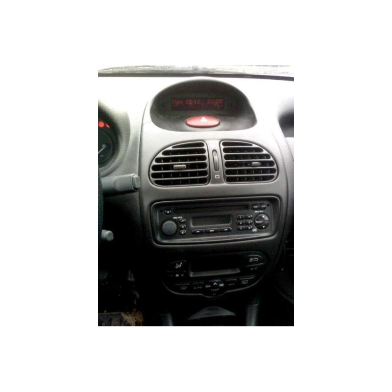 Commande autoradio PEUGEOT 206 Photo n°17