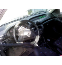 Leve vitre mecanique arriere droit OPEL ASTRA F