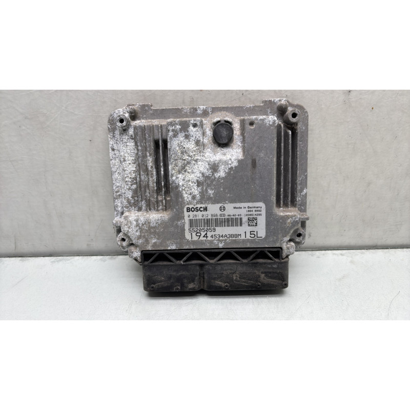 Calculateur moteur FIAT CROMA 2 Photo n°1