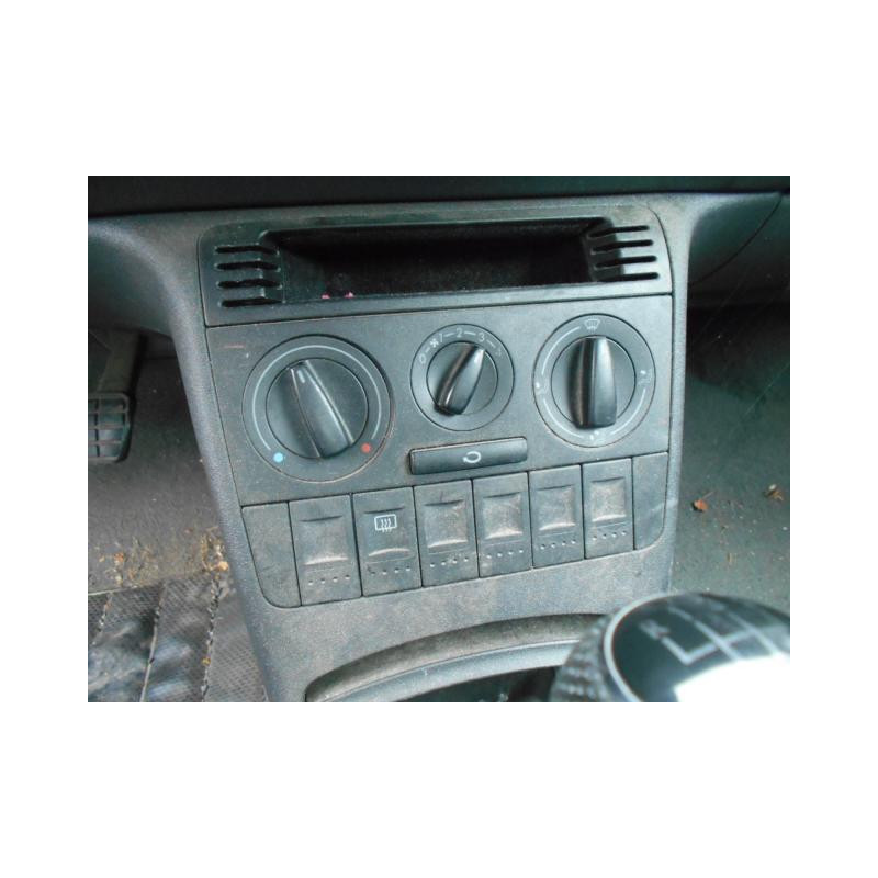 Cremaillere assistee VOLKSWAGEN POLO 3 Photo n°16