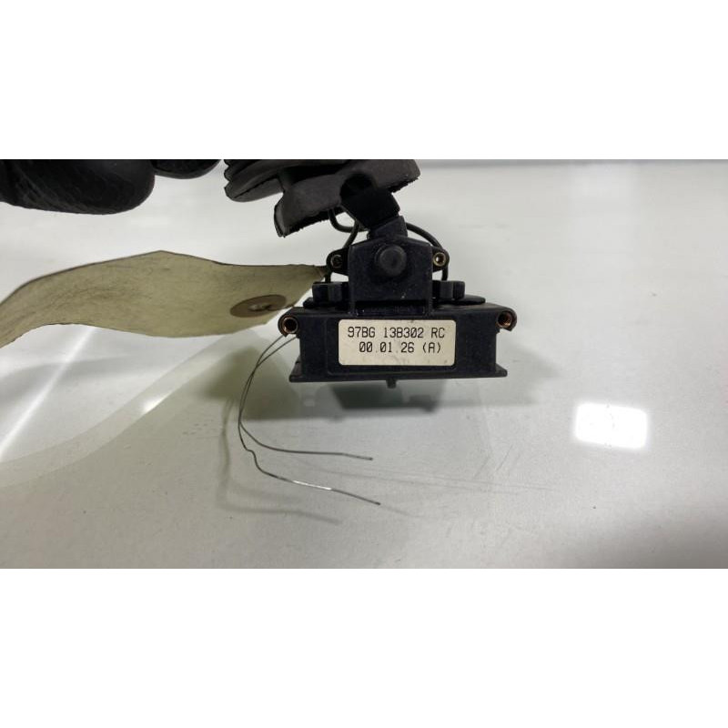 Commande autoradio FORD MONDEO 1 Photo n°5