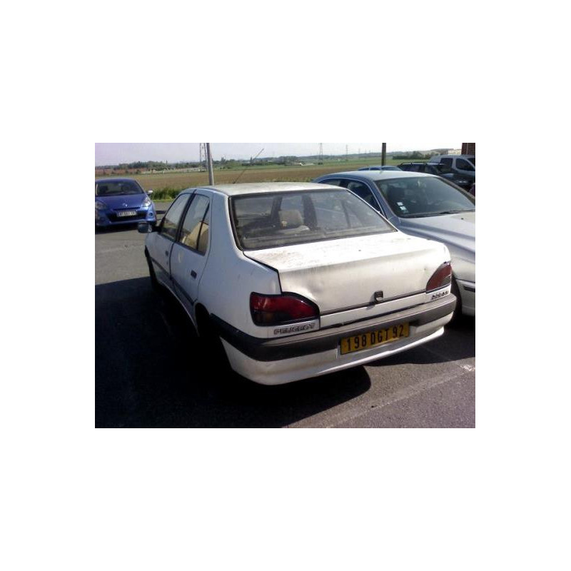 Cremaillere assistee PEUGEOT 306 Photo n°11