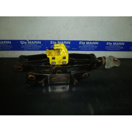 Cric RENAULT LAGUNA 1 Photo n°1