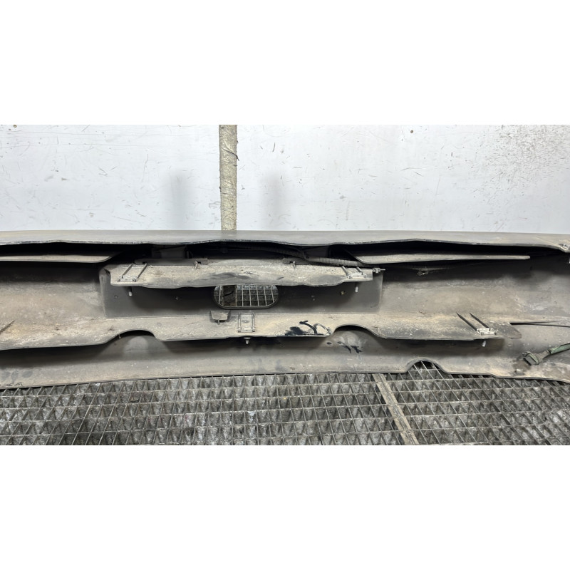 Pare choc arriere RENAULT CLIO 1 Photo n°5
