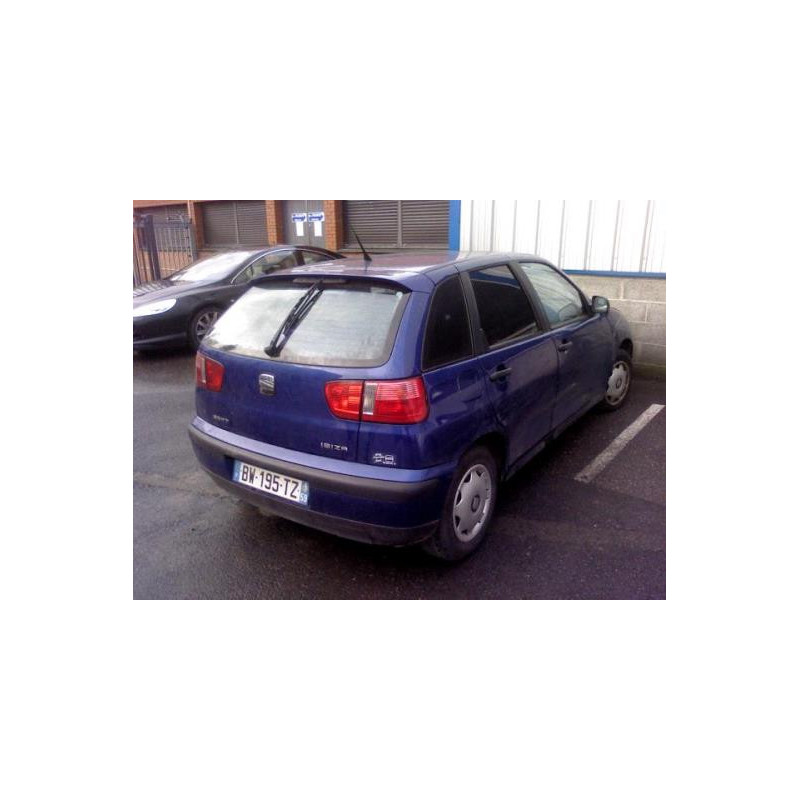 Pare choc arriere SEAT IBIZA 2 Photo n°14