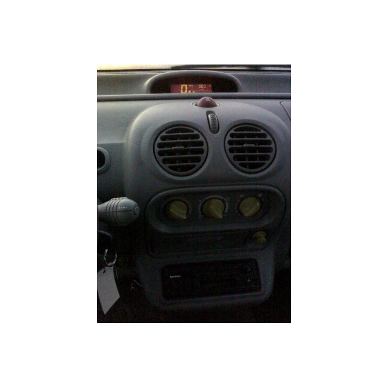Pare choc arriere RENAULT TWINGO 1 Photo n°17