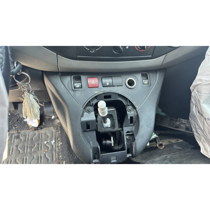 Bouton de coffre CITROEN BERLINGO 2 Photo n°17