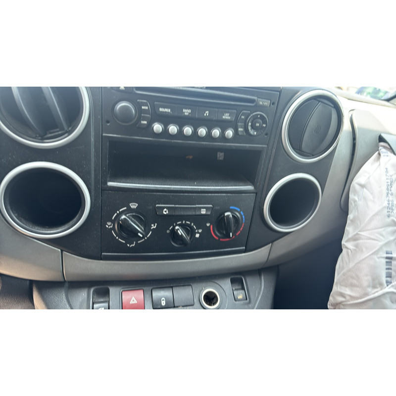 Bouton de coffre CITROEN BERLINGO 2 Photo n°18