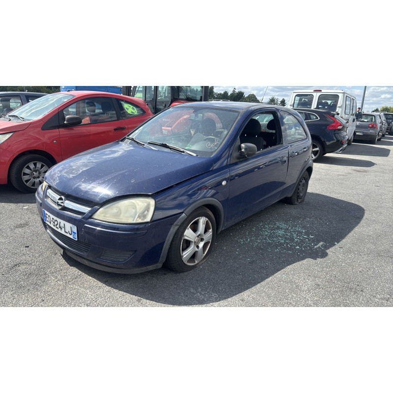 Vitre avant droit OPEL CORSA C Photo n°4