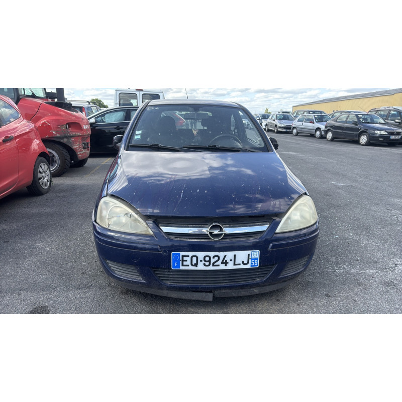 Vitre avant droit OPEL CORSA C Photo n°11
