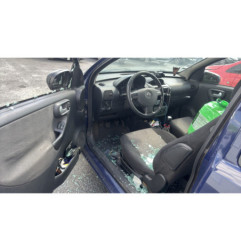 Vitre avant droit OPEL CORSA C