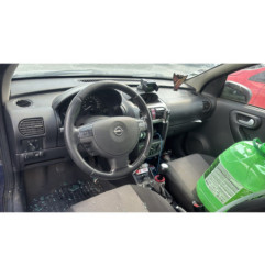 Vitre avant droit OPEL CORSA C