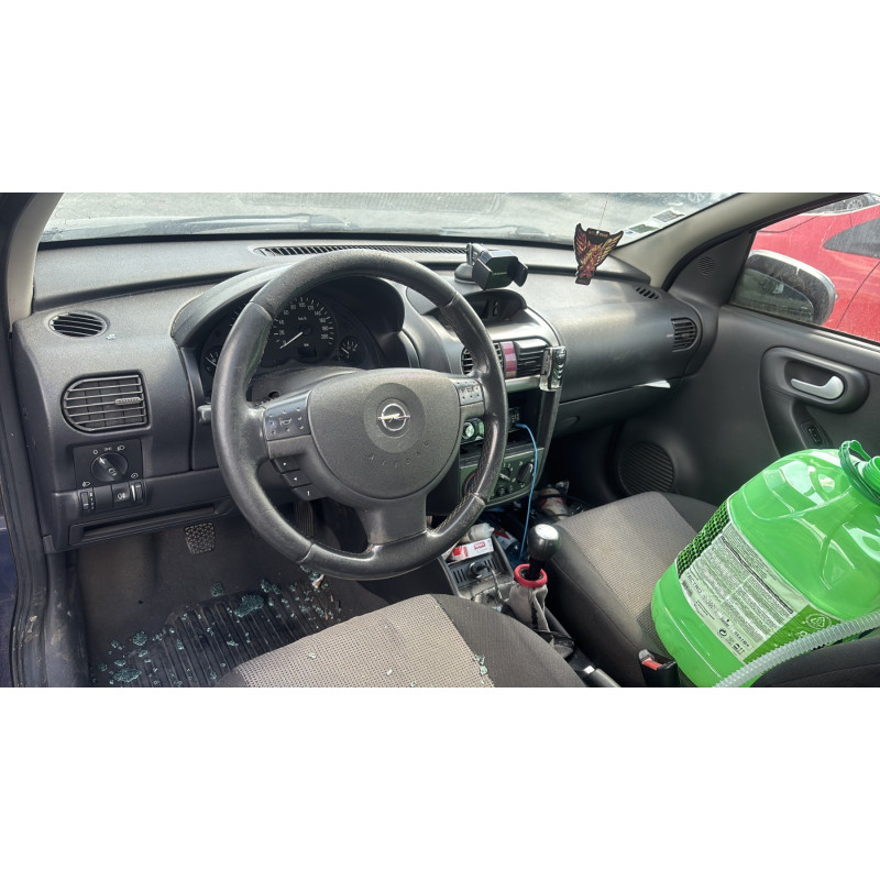 Vitre avant droit OPEL CORSA C Photo n°13
