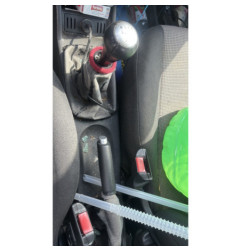 Vitre avant droit OPEL CORSA C