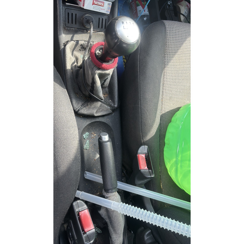 Vitre avant droit OPEL CORSA C Photo n°16