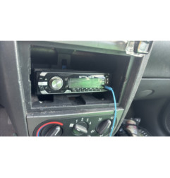 Vitre avant droit OPEL CORSA C