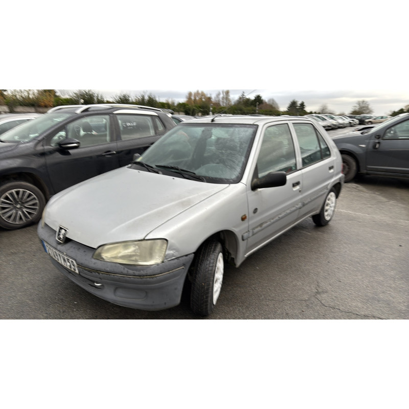 Arret de porte arriere droit PEUGEOT 106 Photo n°5