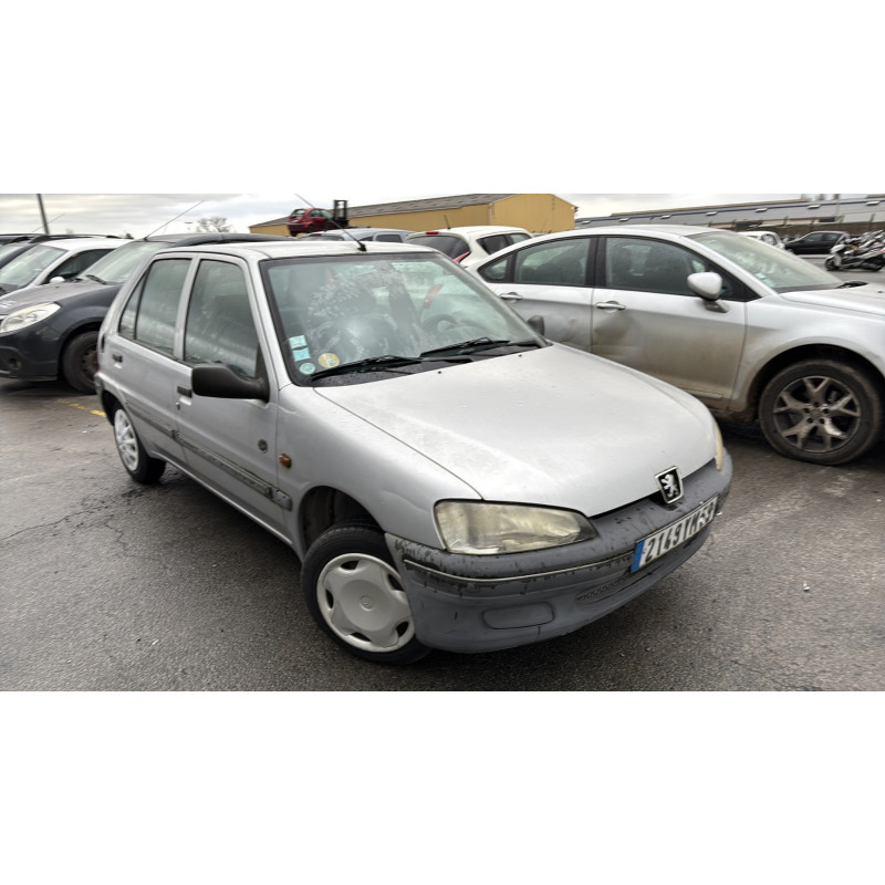 Arret de porte arriere droit PEUGEOT 106 Photo n°6