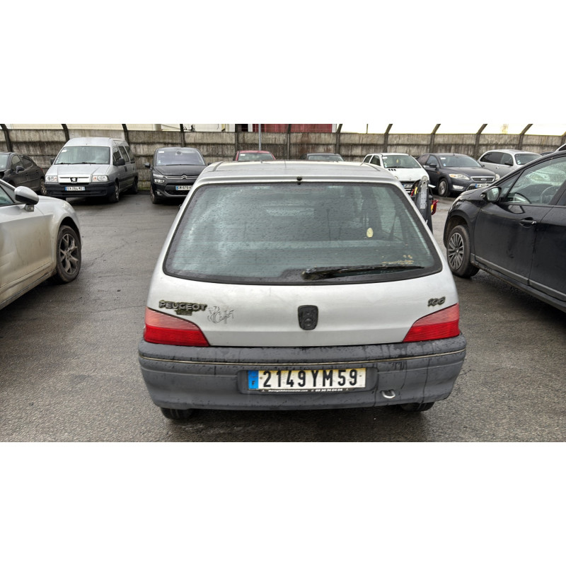 Arret de porte arriere droit PEUGEOT 106 Photo n°9
