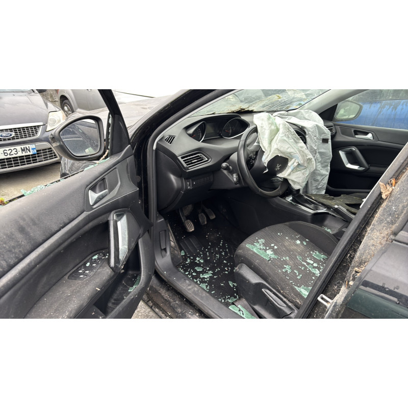 Vitre arriere droit PEUGEOT 308 2 Photo n°13