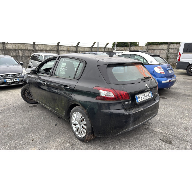 Vitre arriere gauche PEUGEOT 308 2 Photo n°8