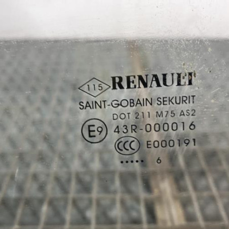 Vitre avant gauche RENAULT MEGANE 4