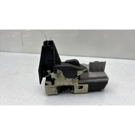 Serrure avant droit PEUGEOT 307