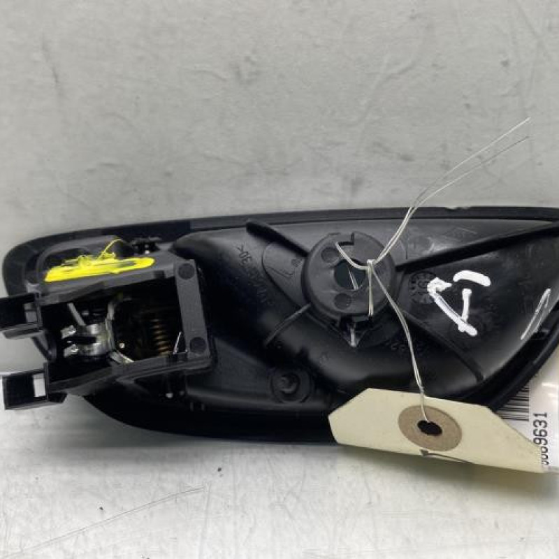 Poignee interieur avant droit RENAULT MEGANE 4 Photo n°3