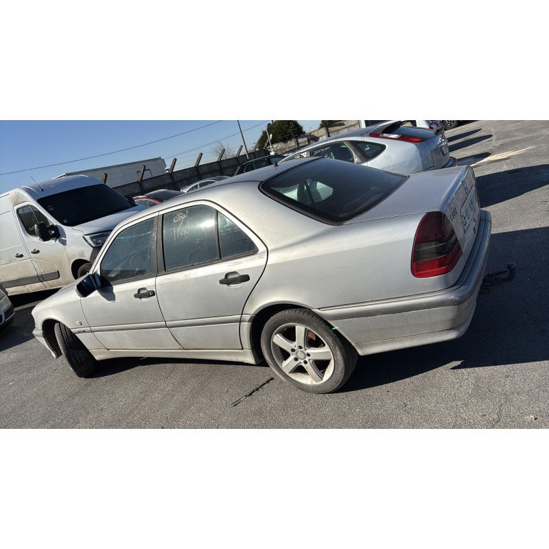 Custode arriere droit (porte) MERCEDES CLASSE C 202 Photo n°11