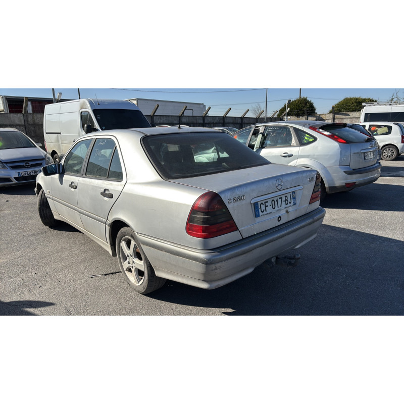 Serrure avant gauche MERCEDES CLASSE C 202 Photo n°8