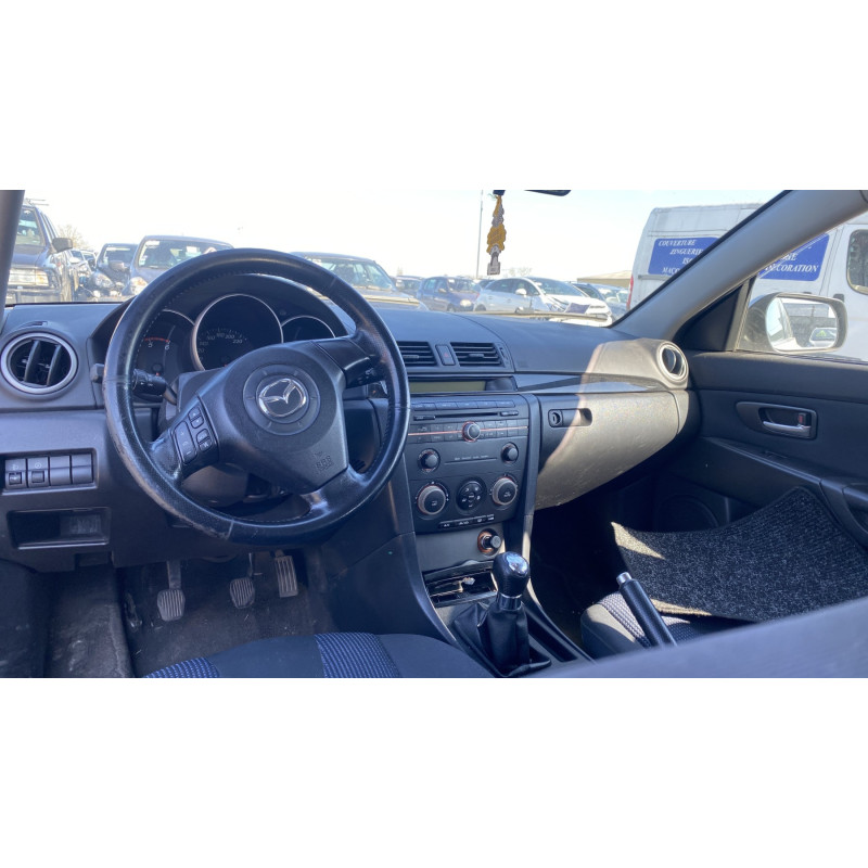 Feu arriere secondaire droit (feux) MAZDA 3 1 Photo n°17