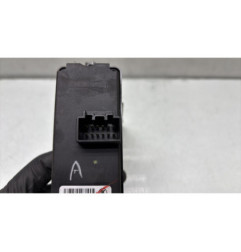 Interrupteur de leve vitre avant gauche MAZDA 3 1
