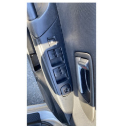 Interrupteur de leve vitre avant gauche MAZDA 3 1