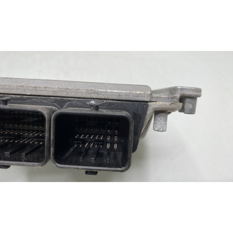 Calculateur moteur CITROEN C8 Photo n°4