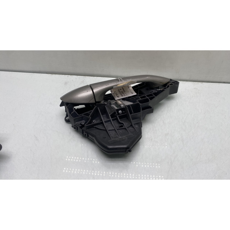 Poignee porte avant droit MERCEDES CLASSE A 169 Photo n°2