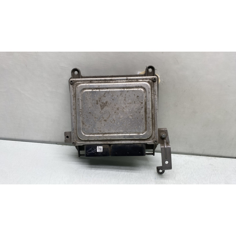 Calculateur moteur MERCEDES CLASSE A 169 Photo n°4