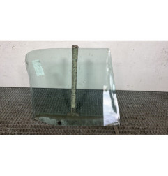 Vitre arriere gauche PEUGEOT 306